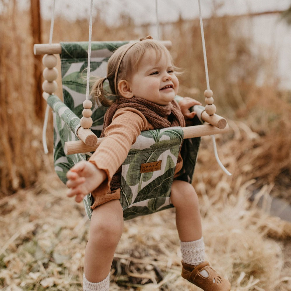Sweet Swinging Outdoor Tropical Leaf Swing