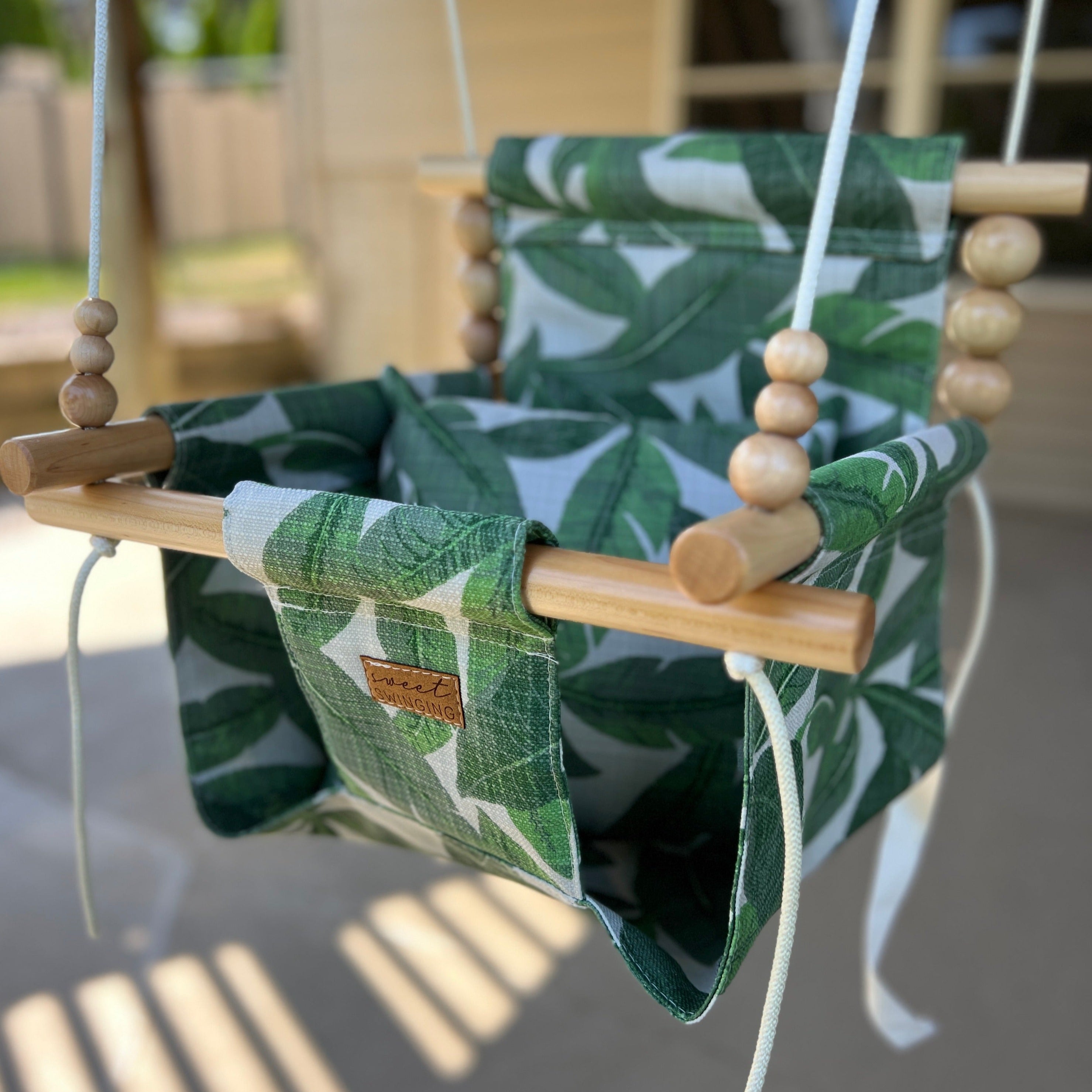 Sweet Swinging Outdoor Tropical Leaf Swing