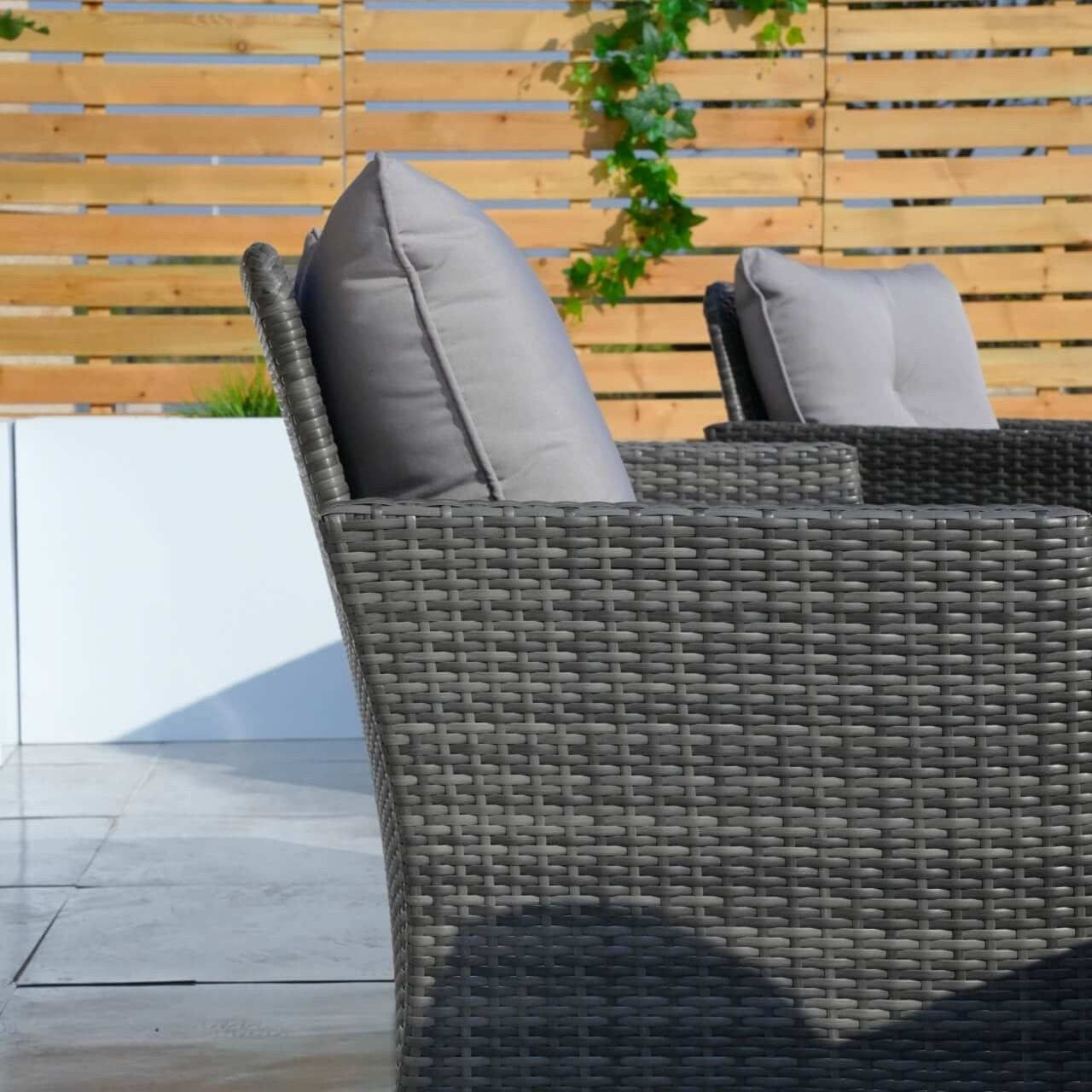 Direct Wicker 4-Piece Patio Wicker Seating Set with Lift Table and Cushion  PAF-1801P-LT