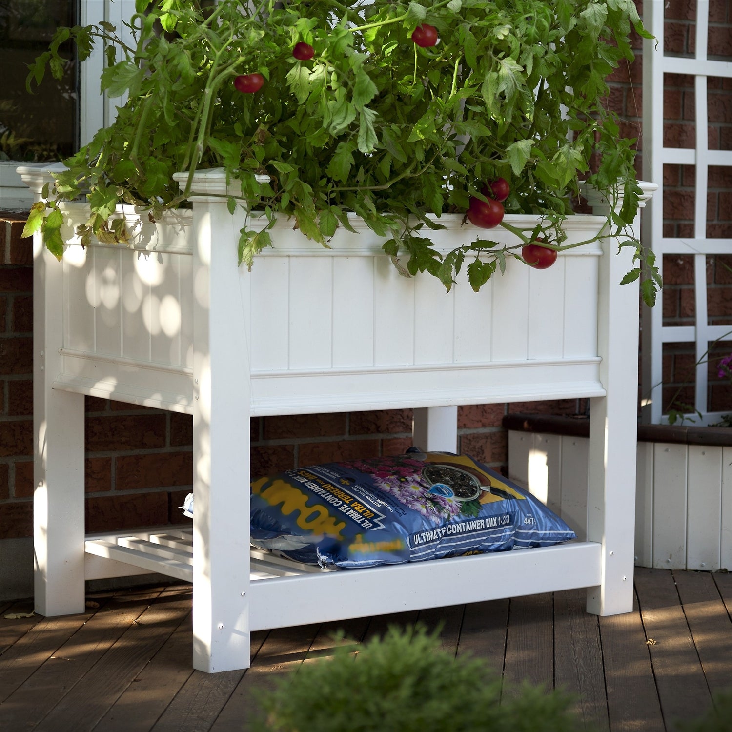 Fast Furnishings Elevated Planter Raised Grow Bed in White Vinyl