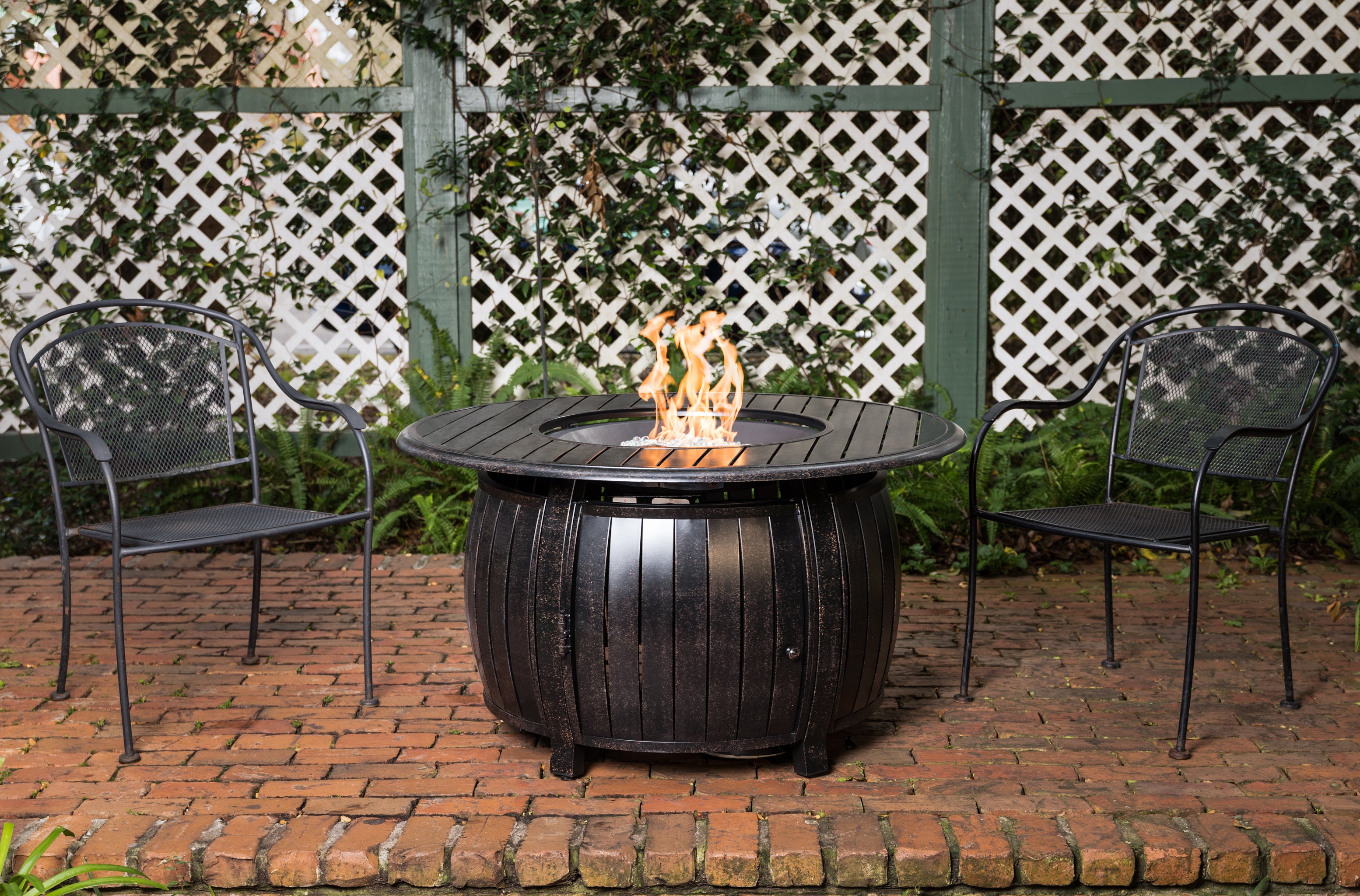 Well Traveled Living Grand Cooper Aluminum Round LPG Fire Pit