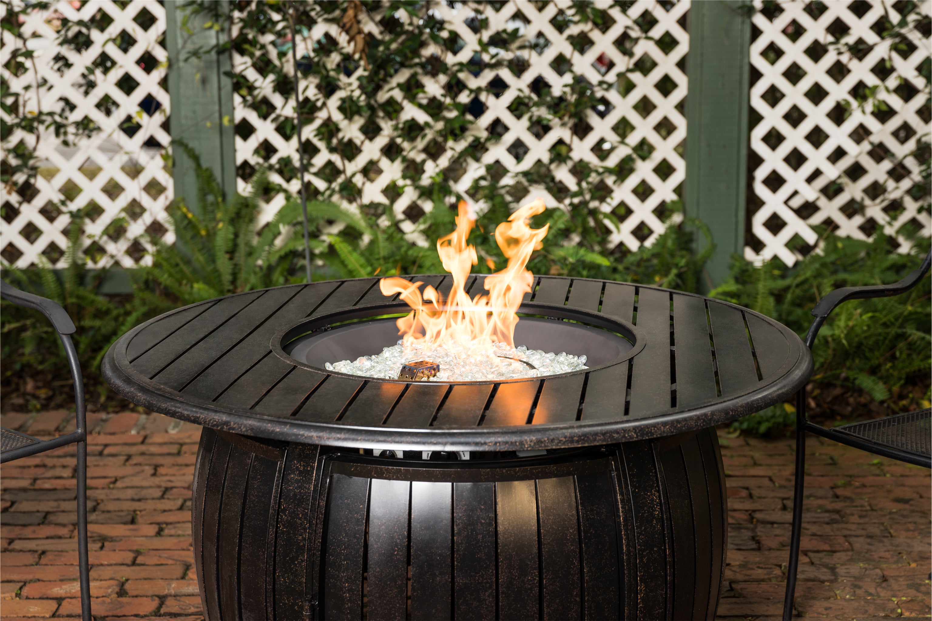 Well Traveled Living Grand Cooper Aluminum Round LPG Fire Pit