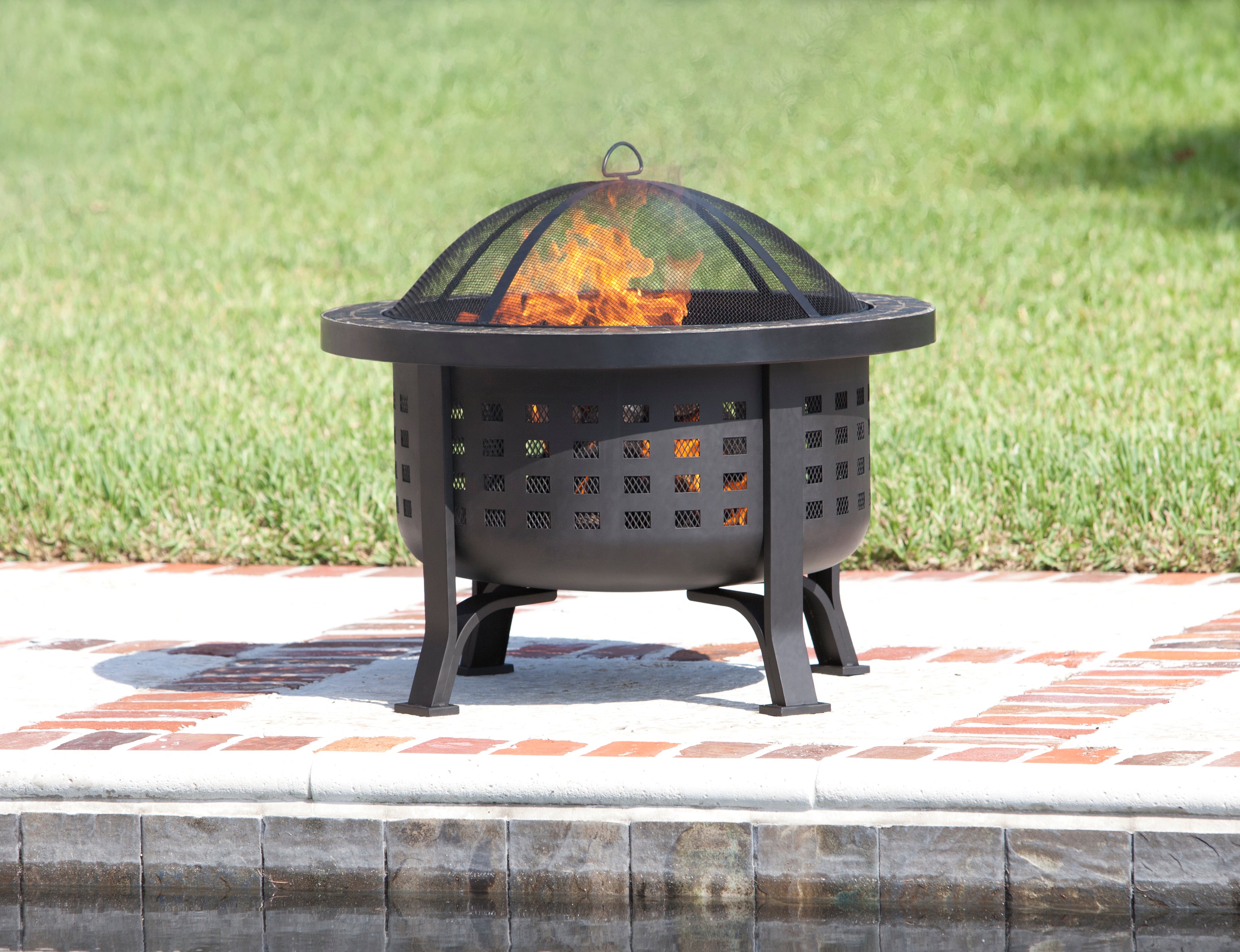 Well Traveled Living Alpina Round Slate Top Fire Pit