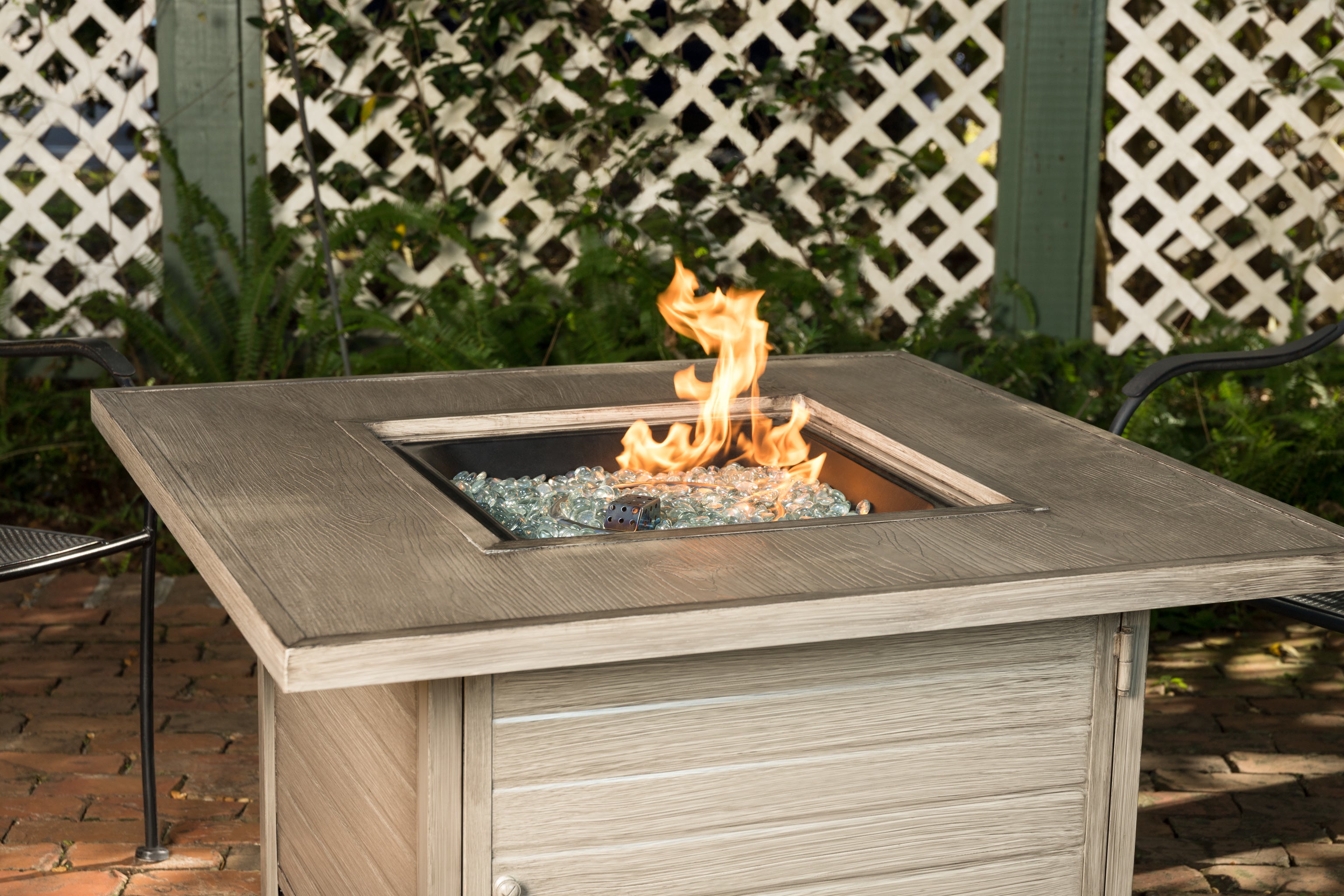 Well Traveled Living Langhorne Square Aluminum LPG Fire Pit