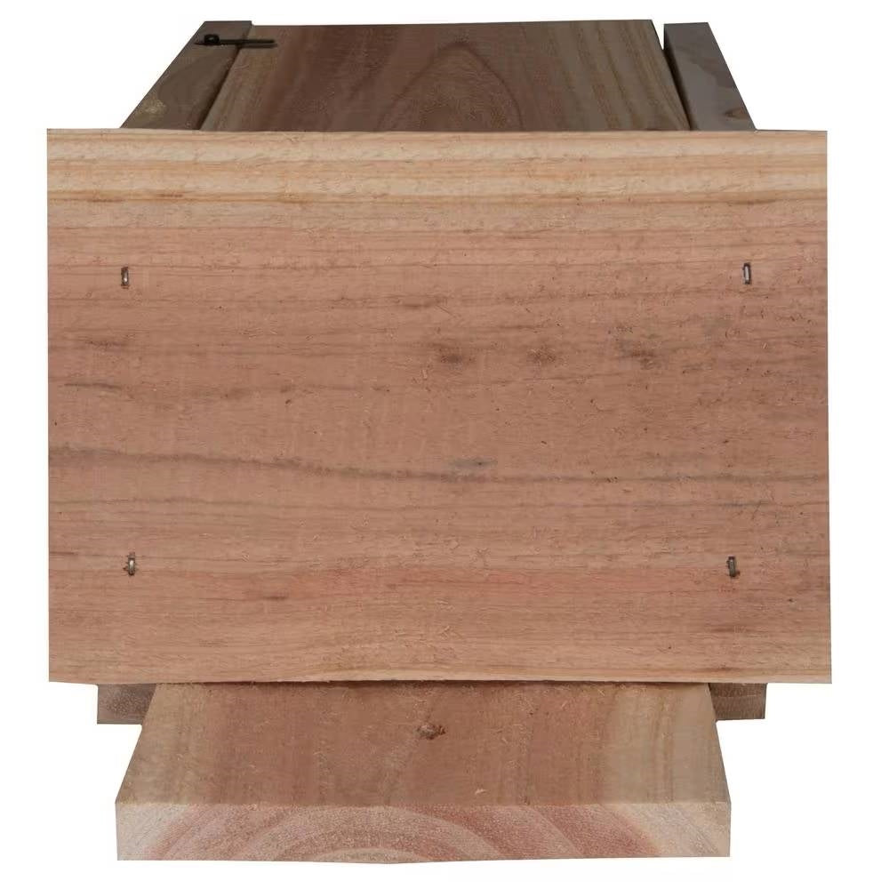 Fast Furnishings Cedar Birdhouse for Blue Birds with Easy Open Front Panel