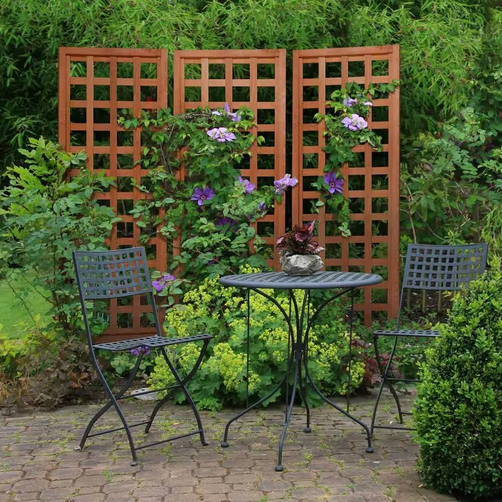 Fast Furnishings 72-inch Outdoor Modern Wooden Garden Trellis in Cedar Wood Color