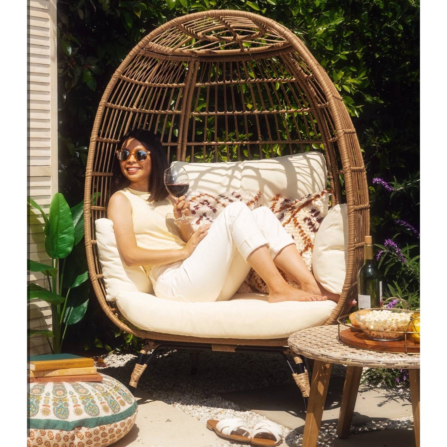 Fast Furnishings Oversized Patio Lounger Indoor/Outdoor Wicker Egg Chair Off White