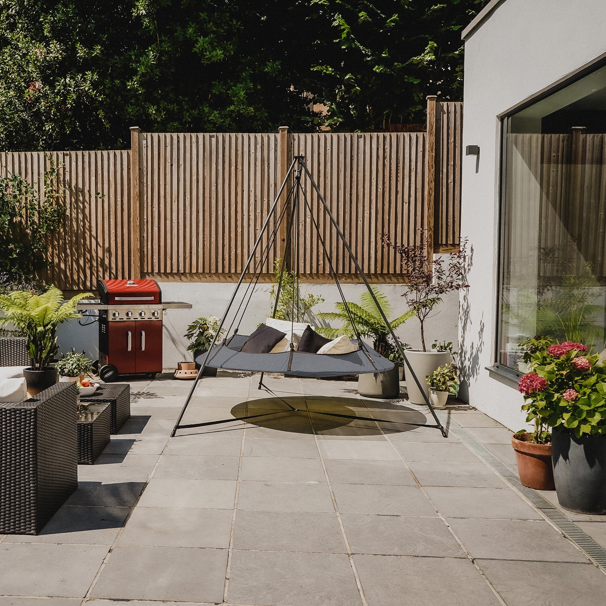 Hangout Pod Set Gray
