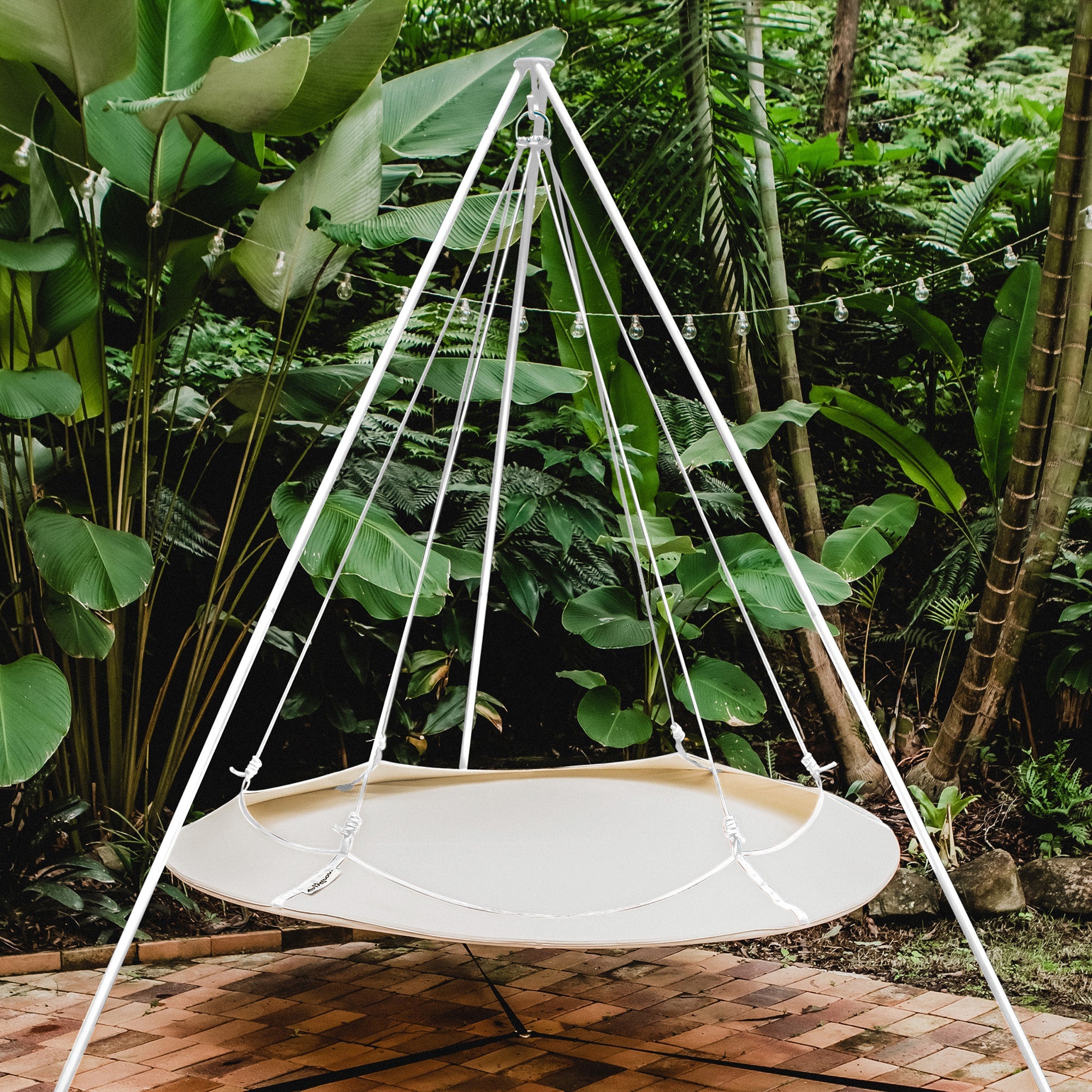 Hangout Pod Set Cream & White