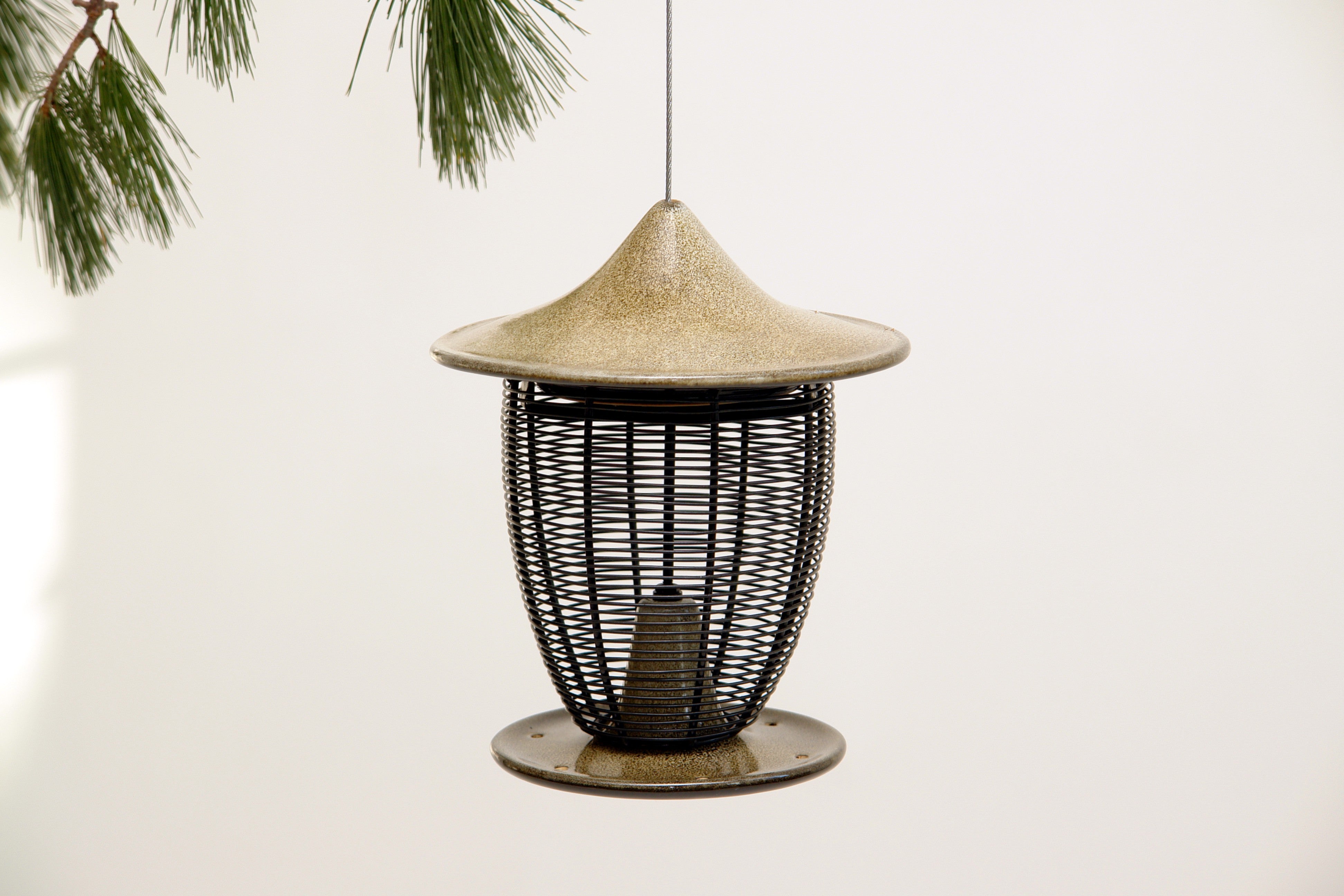 Byer Of Maine Pagoda Bird Feeder