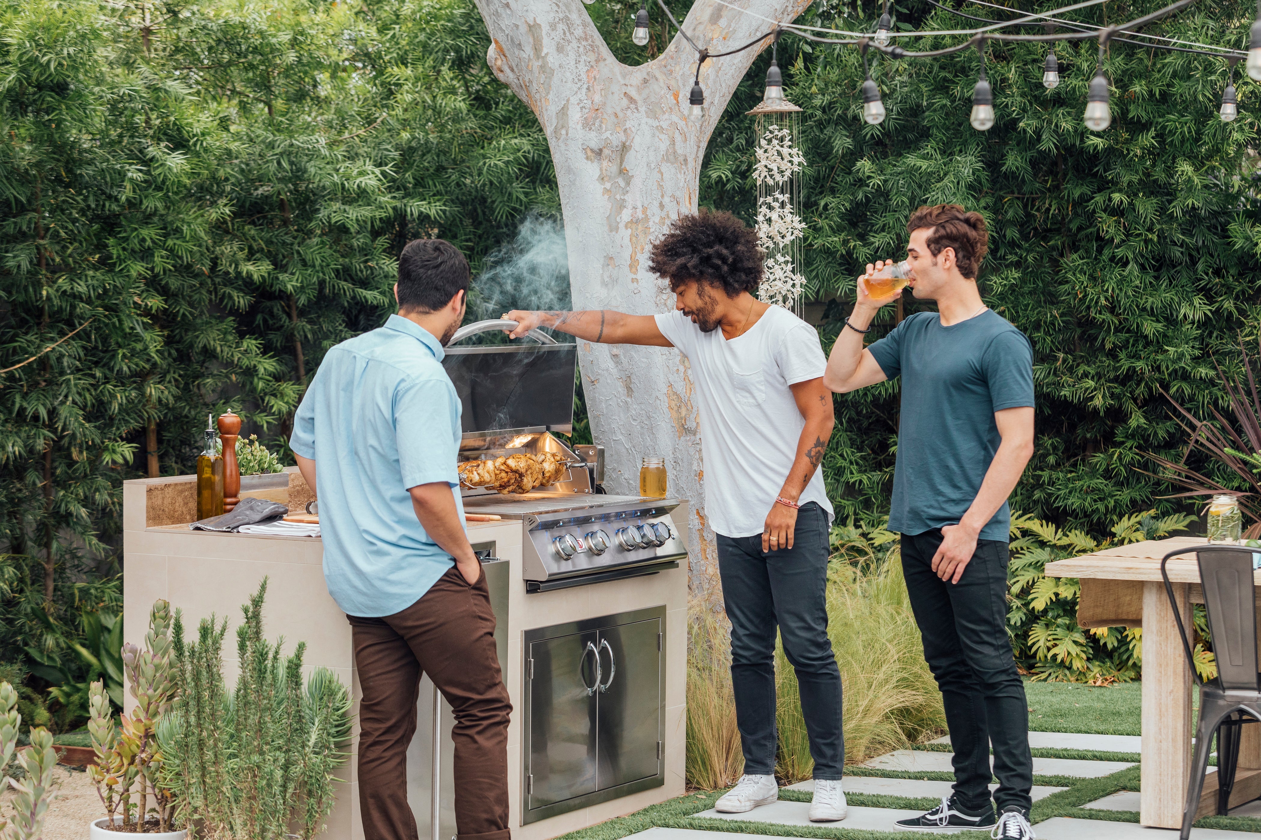 Summerset Sizzler Pro Series Built-in Grill