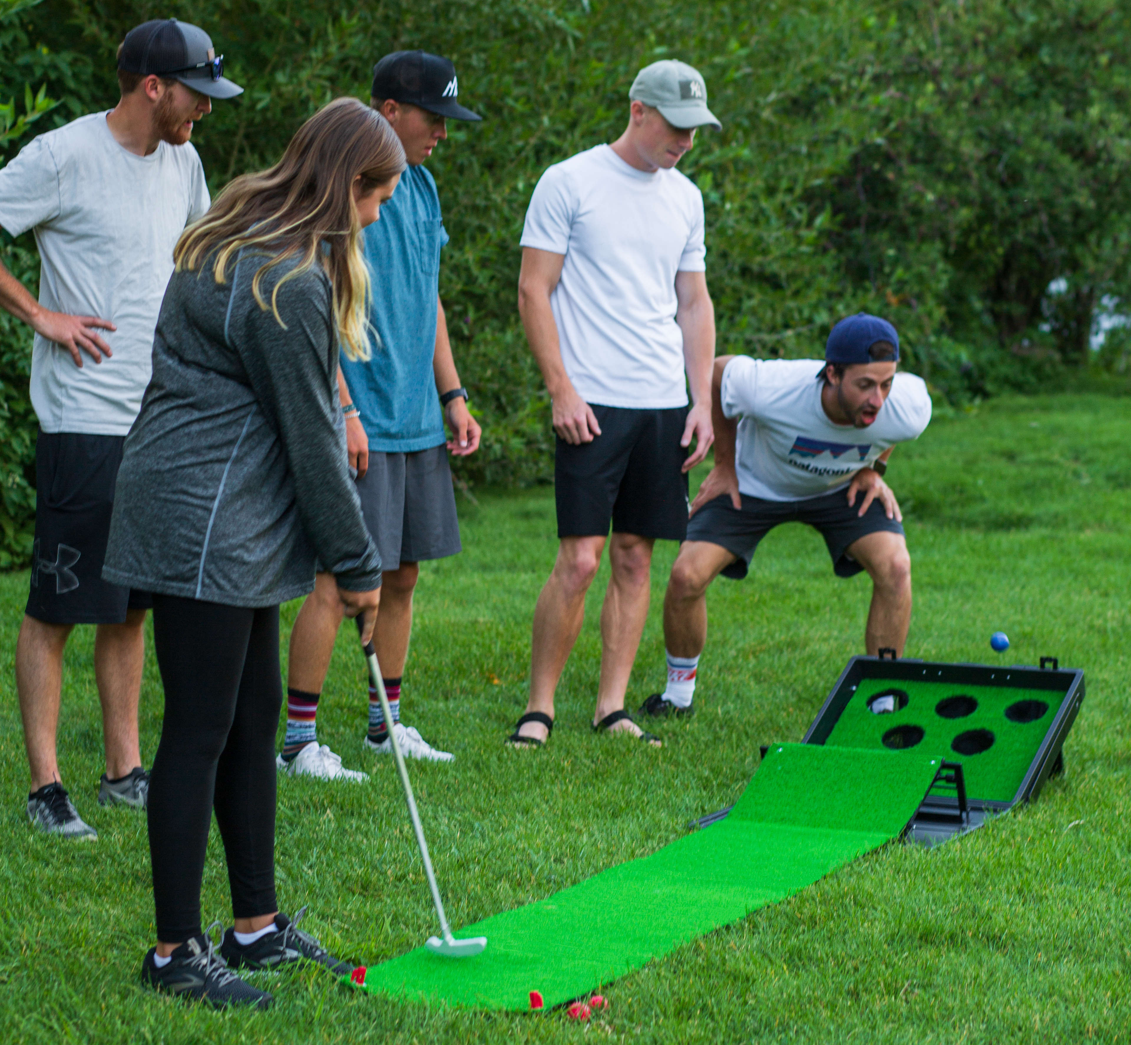 Yard Games Putter Pong With Putter And Golf Mat